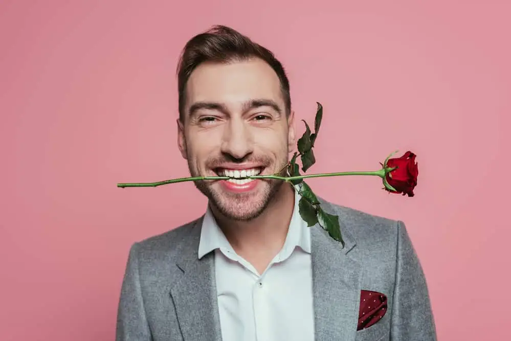 7 Dental Tips for Valentine’s Day to Avoid a Dental Emergency